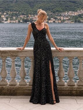 NWT COLOLURA Black Sequin One Shoulder Formal Maxi Gown Slit Dress M